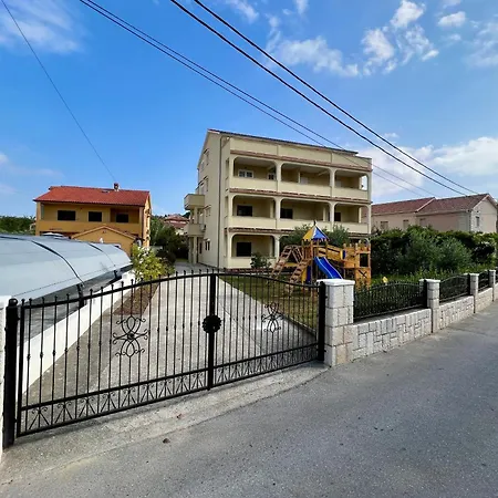 Apartment With Parking Space Lopar, Rab - 20644