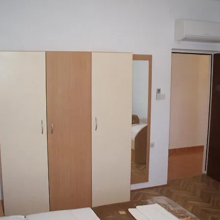 Apartment With Parking Space Lopar, Rab - 20644